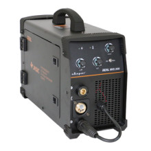 Сварочный инвертор Сварог REAL MIG 200 Black (N24002) Сварочный инвертор Сварог REAL MIG 200 Black (N24002)