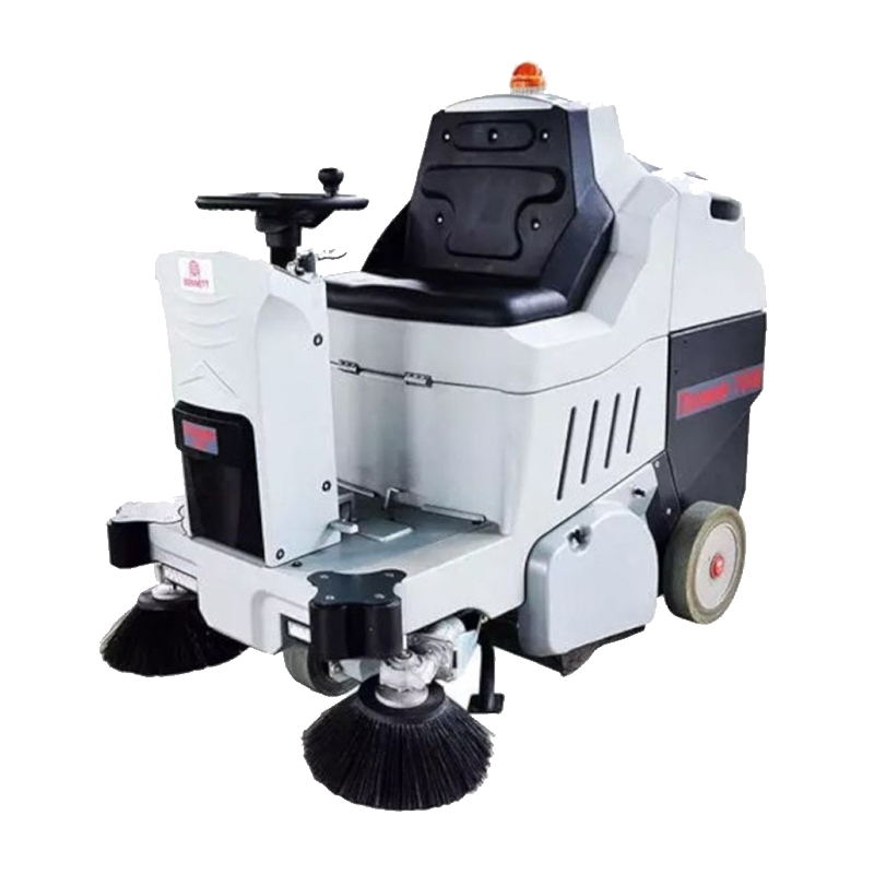 Аккумуляторная подметальная машина с местом оператора Bennett Tornado 700bd (с гелевыми АКБ 226 а/ч)