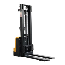 Штабелер самоходный Manforce QES15E-33