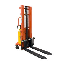 Штабелер с электроподъемом GROST ES 20/20 Штабелер с электроподъемом GROST ES 20/20