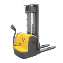 Штабелер электрический самоходный 1,5 т 3,3 м XILIN CDDR15-III