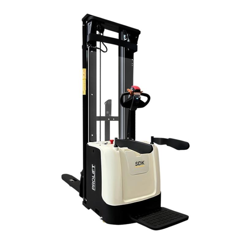 Самоходный электроштабелер PROLIFT M2 SDK 1536 li-ion со свободным подъемом Самоходный электроштабелер PROLIFT M2 SDK 1536 li-ion со свободным подъемом